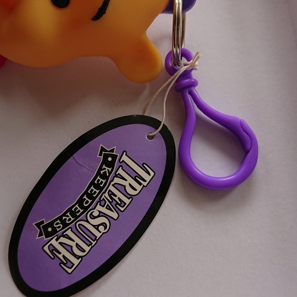 Winnie the Pooh, Disney - Pooh Treasure Keeper keychain - Picture 5 of 9
